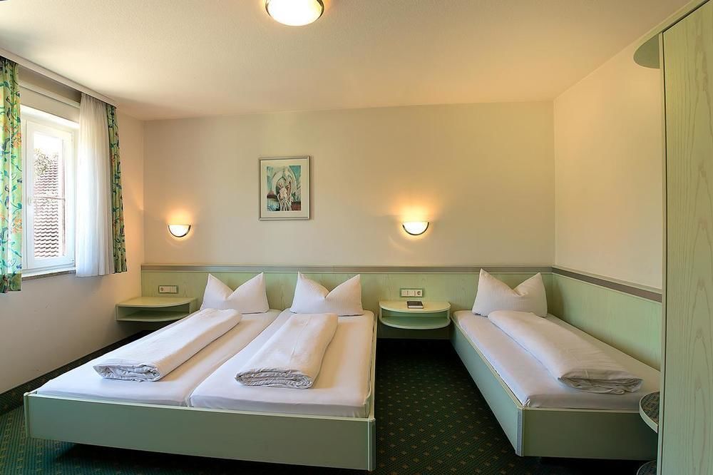 Hotel Am Markt Greding Exterior photo